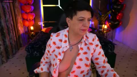 Snapshot of milaskyy chatting on 02.25.25 milaskyy online show from 02.25.25