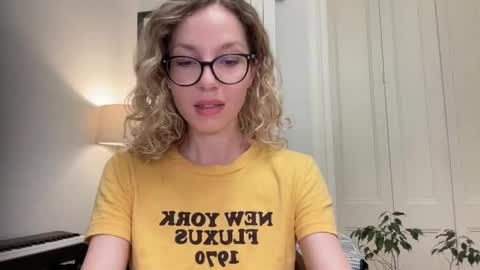 Mila online show from 09.14.25