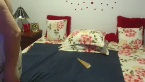 Snapshot of milchanell chatting on 10.05.25 milchanell online show from 10.05.25