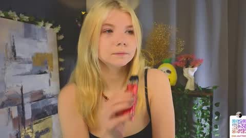 Mila online show from 02.10.25