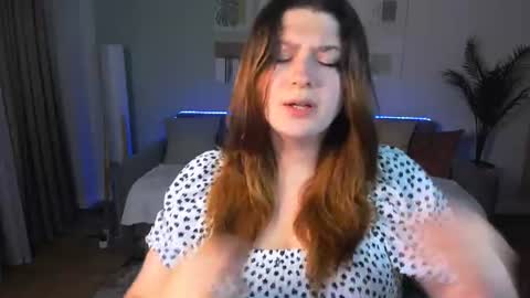 milenafiery online show from 07.04.26