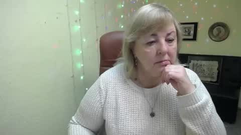 Milena online show from 11.05.25