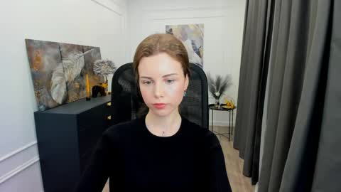 mileygloss online show from 04.19.26