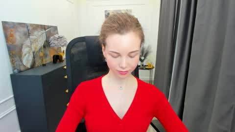 mileygloss online show from 04.24.26