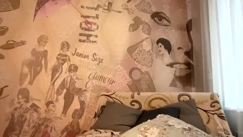 Charlotte online show from 03.07.25