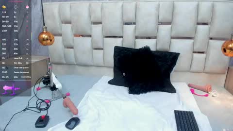 Snapshot of milf_drip chatting on 05.19.26 Lili online show from 05.19.26