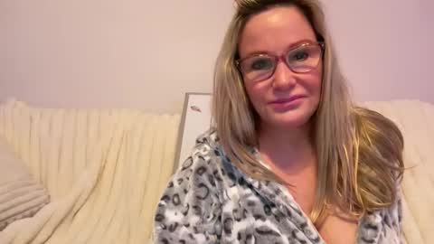 MIlf Goddess online show from 03.08.25