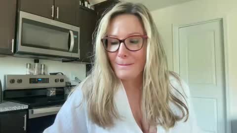 MIlf Goddess online show from 10.26.25