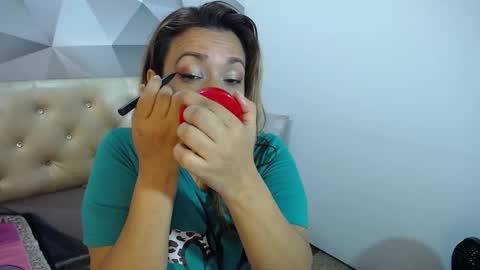 milf_hugeboobs online show from 11.30.25