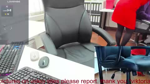 Snapshot of milf_viktoria chatting on 09.09.25 Viktoria online show from 09.09.25
