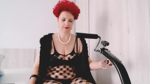 Milfsupreme online show from 10.03.25