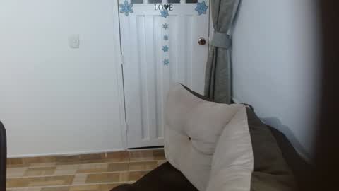 Snapshot of milfrosalie chatting on 02.03.25 Rosalie  online show from 02.03.25