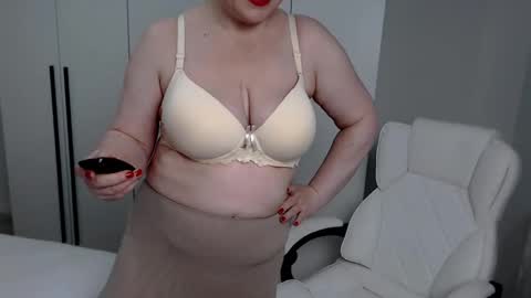 MilfScarlette online show from 12.21.24