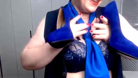 MilfScarlette online show from 09.11.25