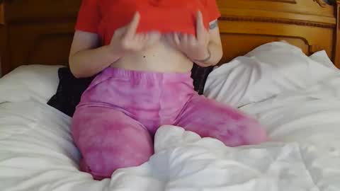 MilfyTitts online show from 10.28.25