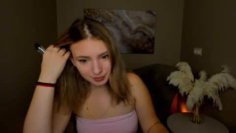 milinafox online show from 09.29.25