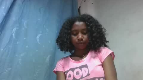 Snapshot of milinasy chatting on 02.22.26 milinasy online show from 02.22.26