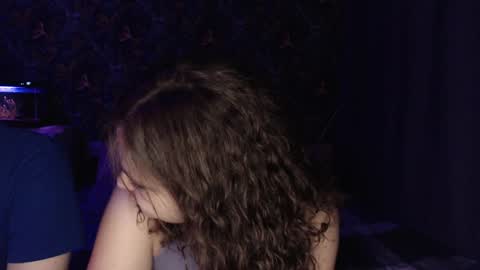 Stella and Neo online show from 02.05.25