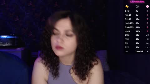 Stella and Neo online show from 12.04.25