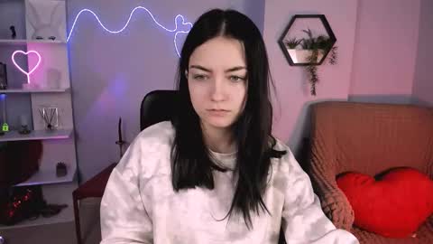 Mila online show from 02.04.26