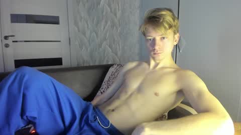 Isaac online show from 12.04.24