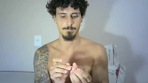 Snapshot of milkoffee chatting on 01.09.25 milkoffee online show from 01.09.25