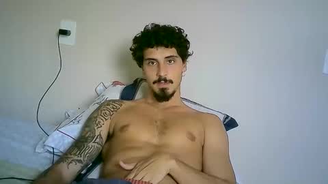 Snapshot of milkoffee chatting on 01.09.25 milkoffee online show from 01.09.25