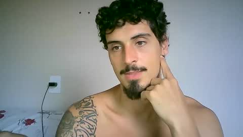 Snapshot of milkoffee chatting on 01.15.25 milkoffee online show from 01.15.25