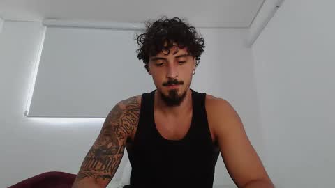 Snapshot of milkoffee chatting on 02.26.26 milkoffee online show from 02.26.26