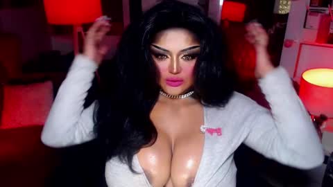 Snapshot of milkshakelavinia chatting on 01.30.25 milkshakelavinia online show from 01.30.25