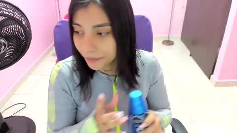 Snapshot of milky__boobs69 chatting on 12.02.24 vale online show from 12.02.24