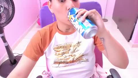 Snapshot of milky__boobs69 chatting on 12.28.24 vale online show from 12.28.24