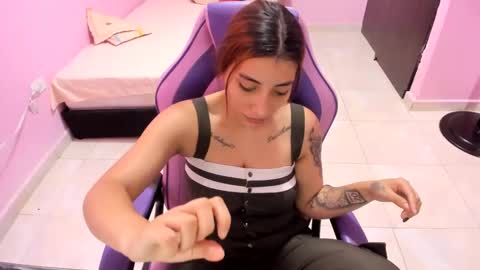 Snapshot of milky__boobs69 chatting on 10.29.25 vale online show from 10.29.25