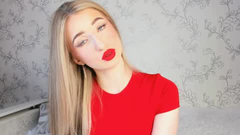 Vivian online show from 01.18.25