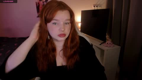 Snapshot of milky_wayx chatting on 12.19.24 Lisa online show from 12.19.24