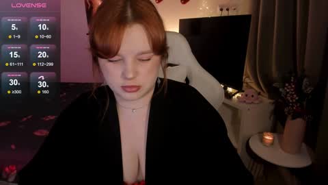 Snapshot of milky_wayx chatting on 12.25.24 Lisa online show from 12.25.24