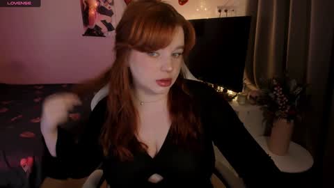 Snapshot of milky_wayx chatting on 12.31.24 Lisa online show from 12.31.24