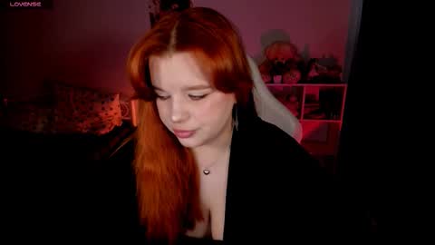 Snapshot of milky_wayx chatting on 10.02.25 Lisa online show from 10.02.25