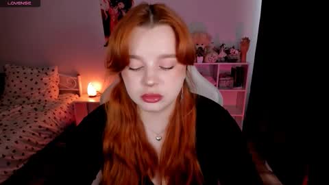 Snapshot of milky_wayx chatting on 10.26.25 Lisa online show from 10.26.25