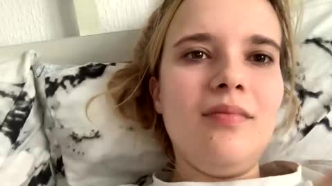 Snapshot of milkybaby269137 chatting on 02.09.25 milkybaby269137 online show from 02.09.25