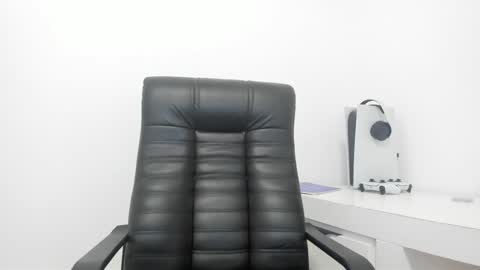 Livia online show from 12.11.24