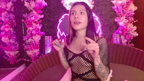 Snapshot of milla_davis chatting on 12.27.24 MILLA online show from 12.27.24