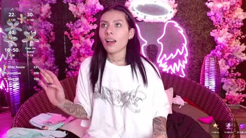 Snapshot of milla_davis chatting on 01.07.25 MILLA online show from 01.07.25