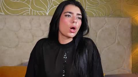 MillaBliss online show from 10.05.25