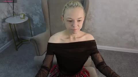 Hello  Im Mila online show from 09.30.25