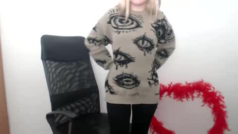 Snapshot of millaloveli chatting on 02.23.26 millaloveli online show from 02.23.26