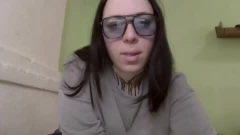 MillaSourety online show from 02.04.26