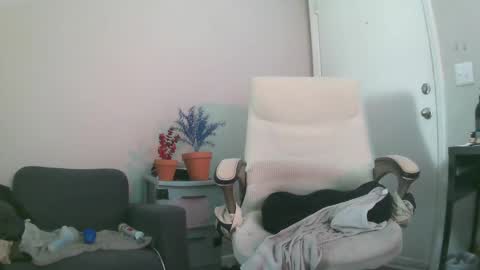 Snapshot of millenamoo chatting on 09.09.25 millenamoo online show from 09.09.25