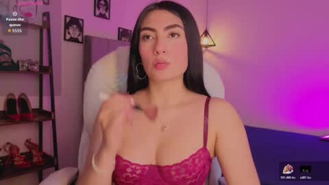 miller_vanessa_ online show from 10.18.25