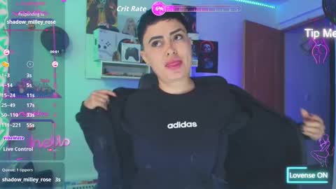 Im girl my name is Johana  online show from 10.15.25